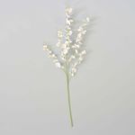 No centro, ramo artificial de orquidea chuva de prata branca em fundo azul
