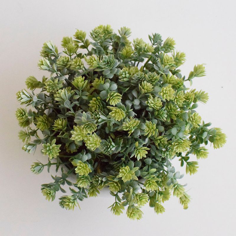 1007767-arranjo-baixo-floral-folhagem-artificial-com-peperomia-verde-vaso-branco-mesa-de-centro-decoracao-formosinha--9-