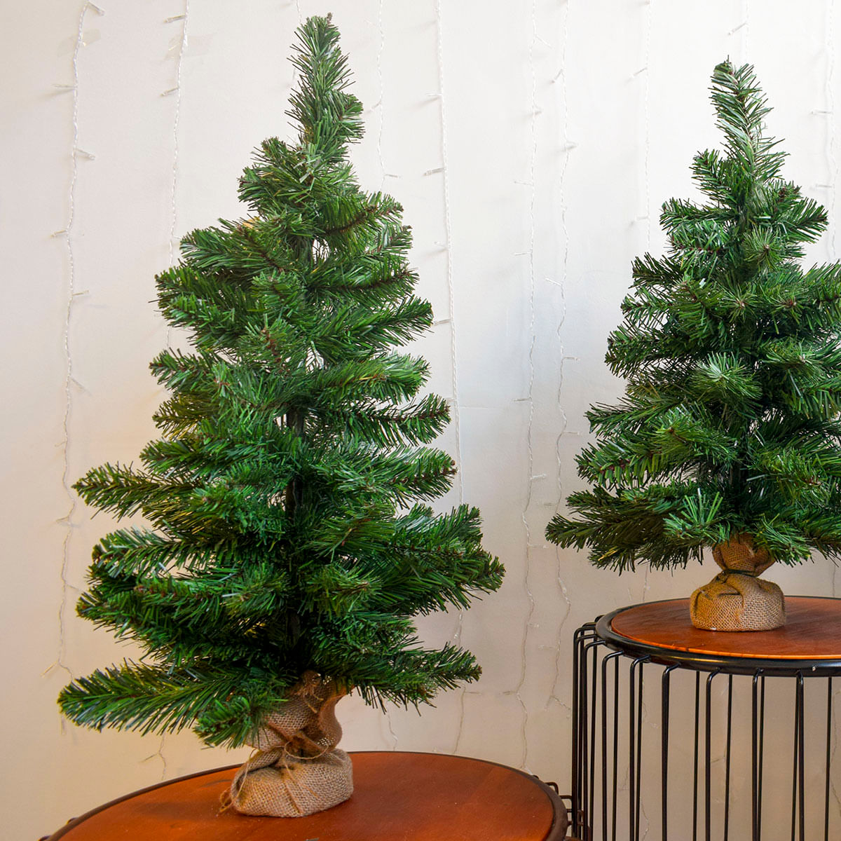 Árvore de Natal Nevada na Base 90cm - Formosinha, Flores e Plantas  Permanentes, Artigos de Decoração
